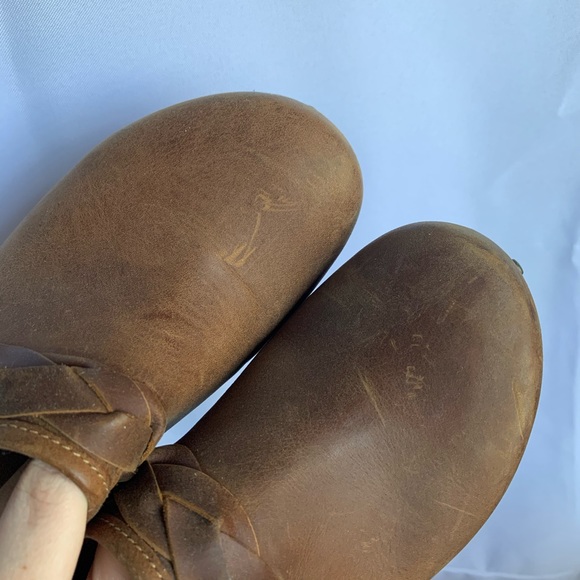 Clark’s Clogs - Picture 3 of 3